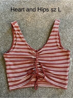Women’s Ribbed Striped Tie-Front Tank Top - Rust/White Heart and Hips Sz L